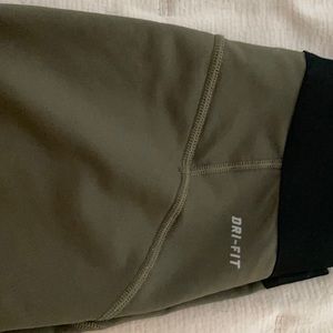 NIKE PRO DRI FIT LEGGINGS